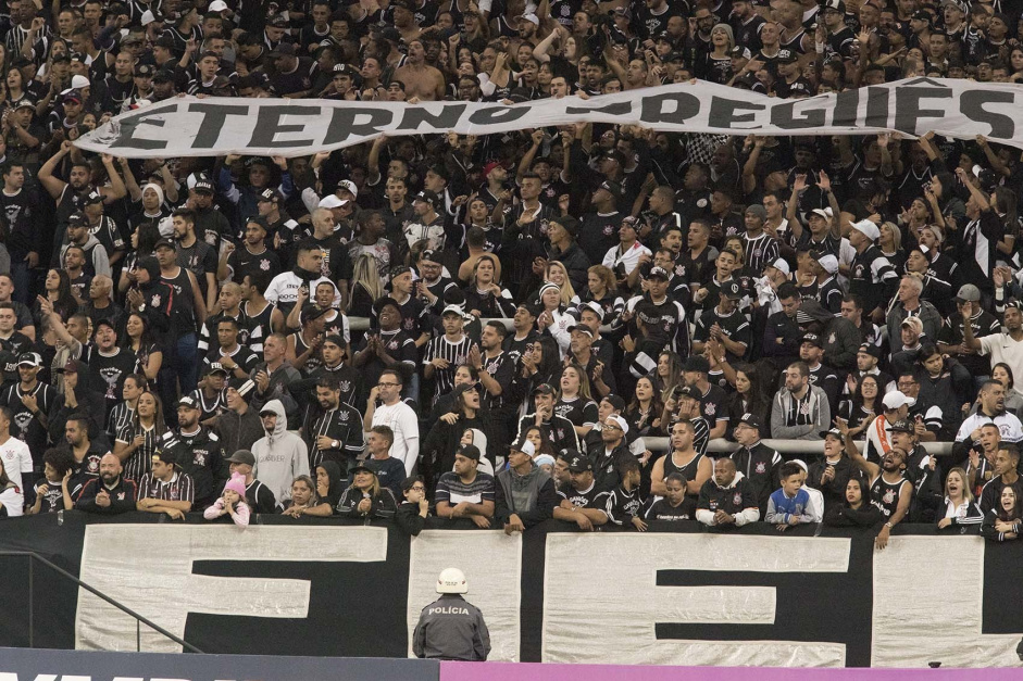 Corinthians e São Paulo não recebem a Fiel desde maio de 2019