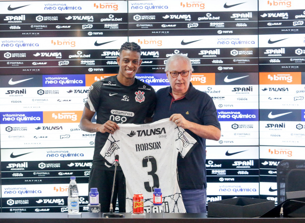 Robson Bambu usará camisa 3 no Corinthians