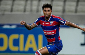 Volante Éderson estava emprestado pelo Corinthians ao Fortaleza, mas deve seguir para o futebol italiano
