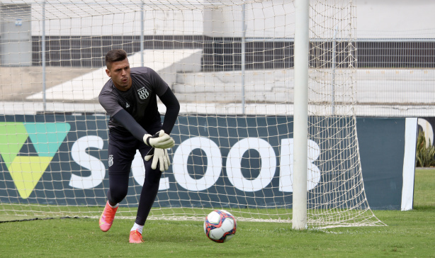 Ivan se despediu da Ponte Preta nesta segunda-feira