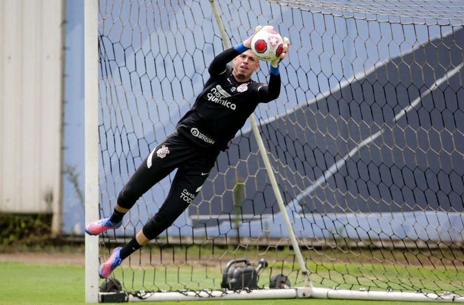 Ainda sem estrear pelo Corinthians, Ivan enfrentará Ponte Preta pela 1ª vez na carreira profissional