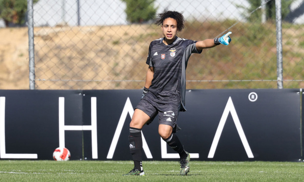 Lelê não é mais jogadora do Benfica e deve voltar ao Corinthians ainda nesta temporada