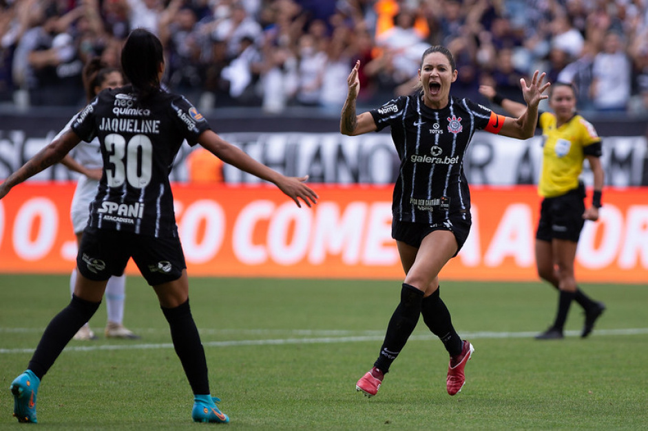 Gabi Zanotti marcou o gol do ttulo do Corinthians na primeira edio da Supercopa do Brasil Feminina
