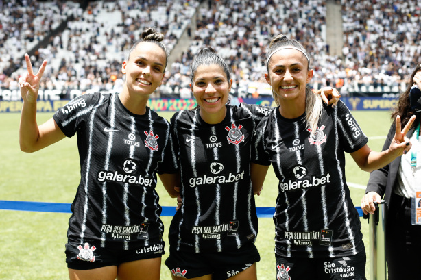 Gabi Portilho comemorou o t�tulo do Corinthians do �ltimo doomingo
