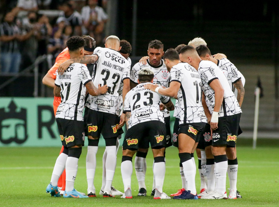 Corinthians segue na liderana do grupo A do Paulistoo