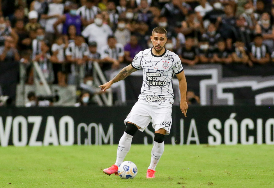 Presente em quatro jogos do Corinthians desde agosto de 2021, Joo Pedro  um dos jogadores que tem apenas mais trs meses de contrato com o Timo