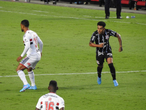 O Corinthians n�o foi capaz de pontuar contra o S�o Paulo no Morumbi