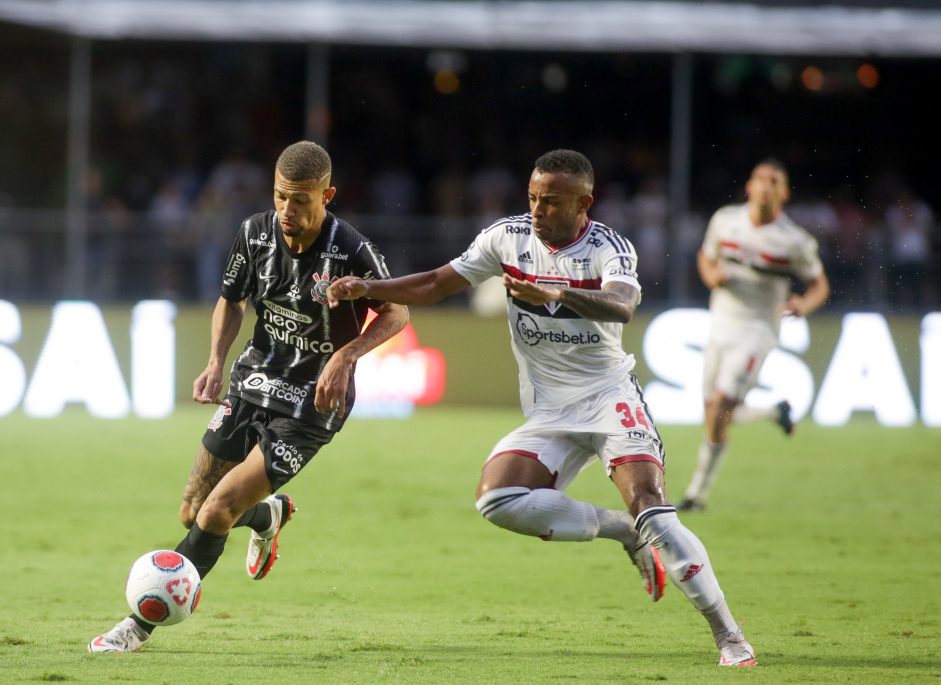 O zagueiro Joo Victor teve bons nmeros no jogo entre Corinthians e So Paulo, vlido pela dcima rodada do Paulisto 2022