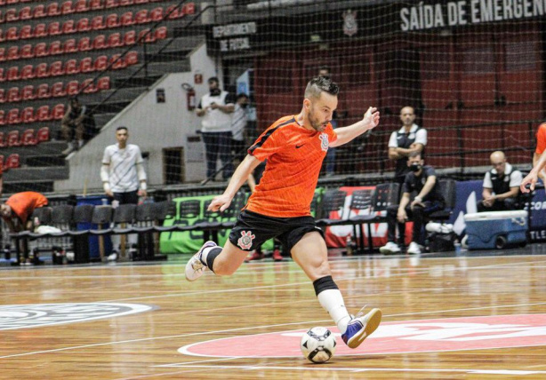 Ex-pivô da Cortiana/UCS é eleito melhor jogador do mundo de futsal