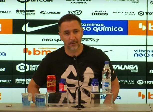 Vítor Pereira explicou as escolhas feitas na goleada por 5 a 0 sobre a Ponte Preta