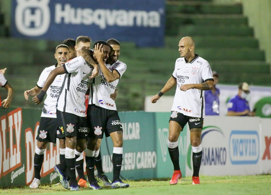 ltima partida contra o Guarani marcou o primeiro gol como profissional do Corinthians de Cau