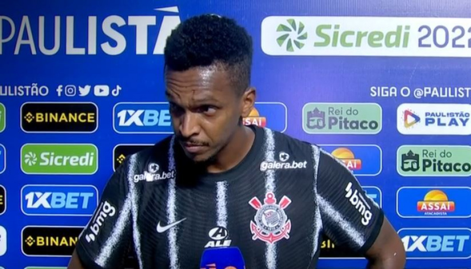 Aps o fim do Majestoso, J falou sobre a atuao do Corinthians neste domingo e questionou decises do rbitro