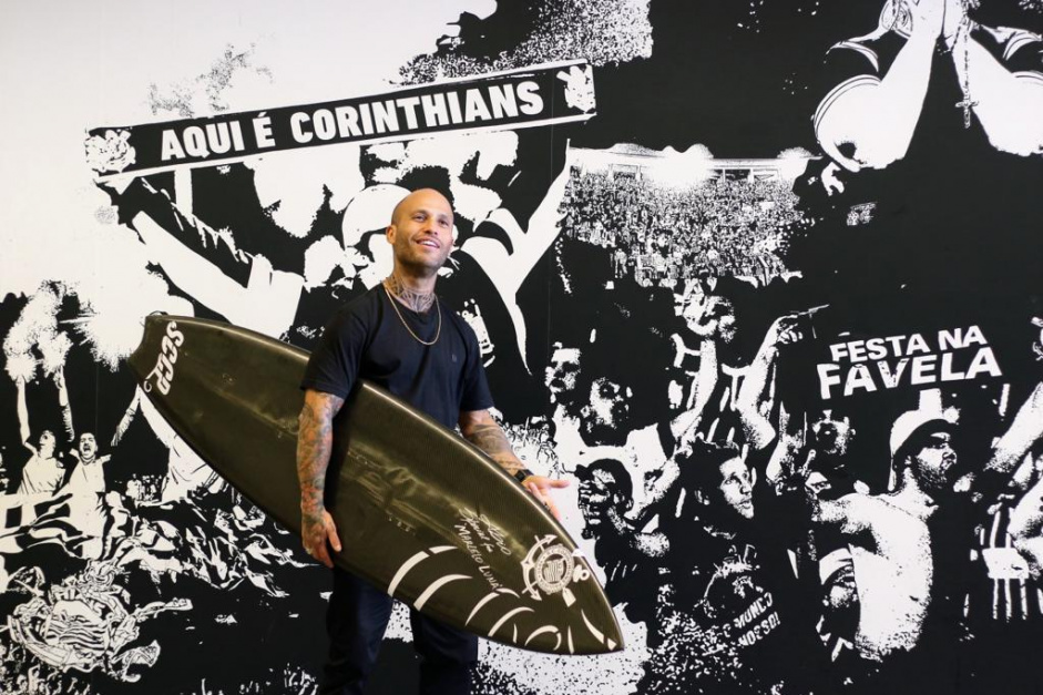 Marcelo Luna chega para integrar a equipe de surfe do Corinthians com vnculo at 2023