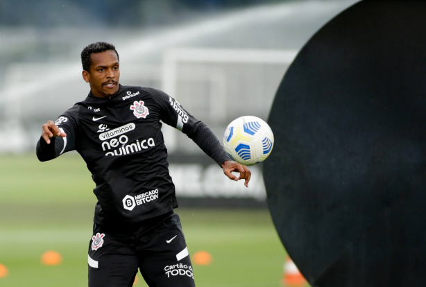 J� marcou o gol do Corinthians no empate da noite desta quarta-feira