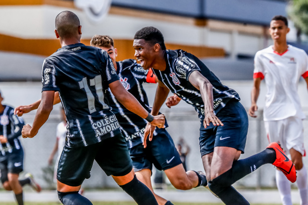 Equipe Sub-17 do Timão goleou o Metropolitano FC por 5 a 0