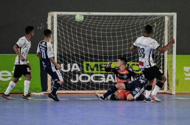 Corinthians avan�ou para as quartas de final da Copa Mundo de Futsal