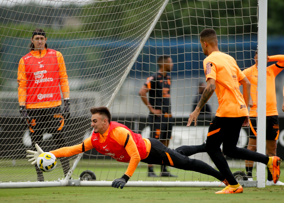 Corinthians fez mais um treino no CT Joaquim Grava nesta sexta-feira