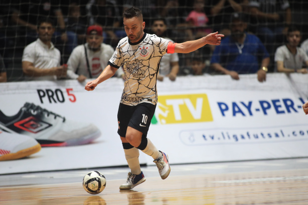 Magnus Futsal leva título do Campeonato Paulista de Futsal (01/10