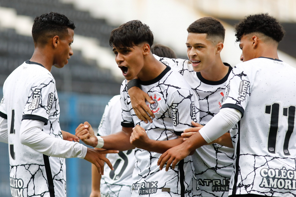 Corinthians defende a liderana de seu grupo no Paulista Sub-17