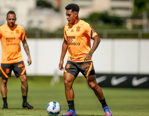 Du Queiroz falou sobre sua evolução no Corinthians, mas não deixou de reconhecer pontos a serem melhorados