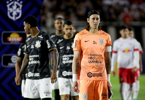 Cássio fecha o gol e leva o Corinthians à classificação