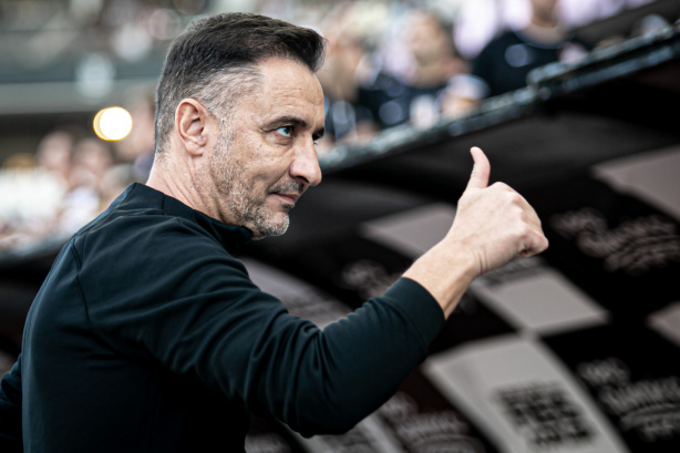 Vítor Pereira completou 15 jogos no comando do Corinthians contra o Red Bull Bragantino