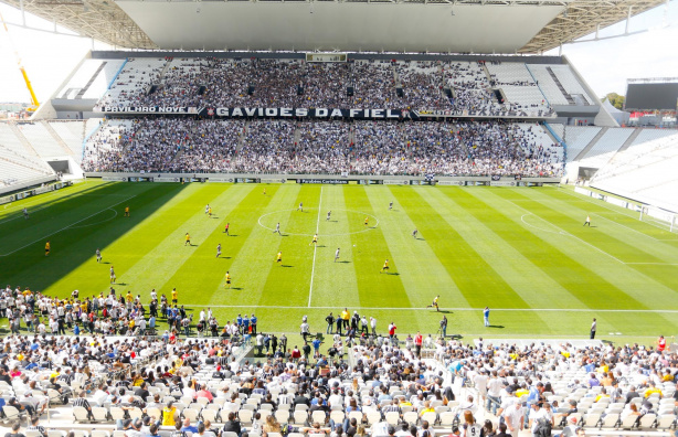 Há nove anos, Corinthians fazia seu primeiro jogo oficial na história da  Neo Química Arena