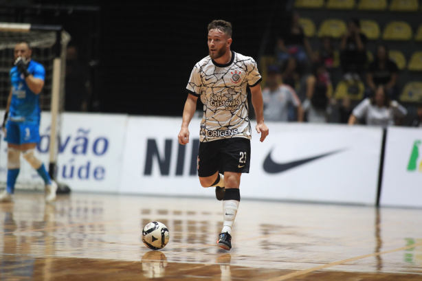 Corinthians encara o Magnus pelo jogo de volta da final do