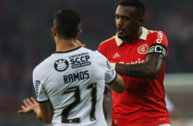 Rafael Ramos foi acusado de racismo por Edenilson durante partida entre Corinthians e Internacional no último sábado