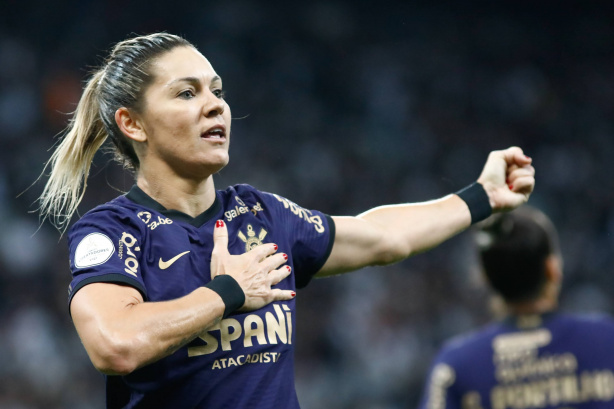 Fã de Gabi Zanotti, joia da base do Corinthians fala da visibilidade do  futebol feminino e sonho de atuar na Europa: Luto todos os dias, futebol  feminino