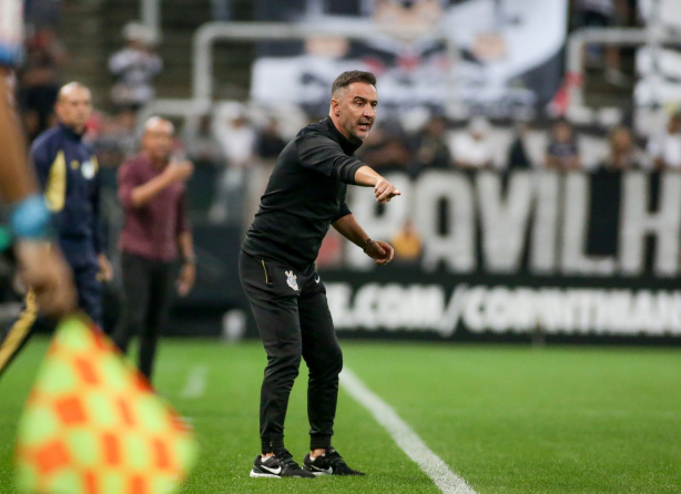 Corinthians busca empate contra o São Paulo, e tabu em Itaquera