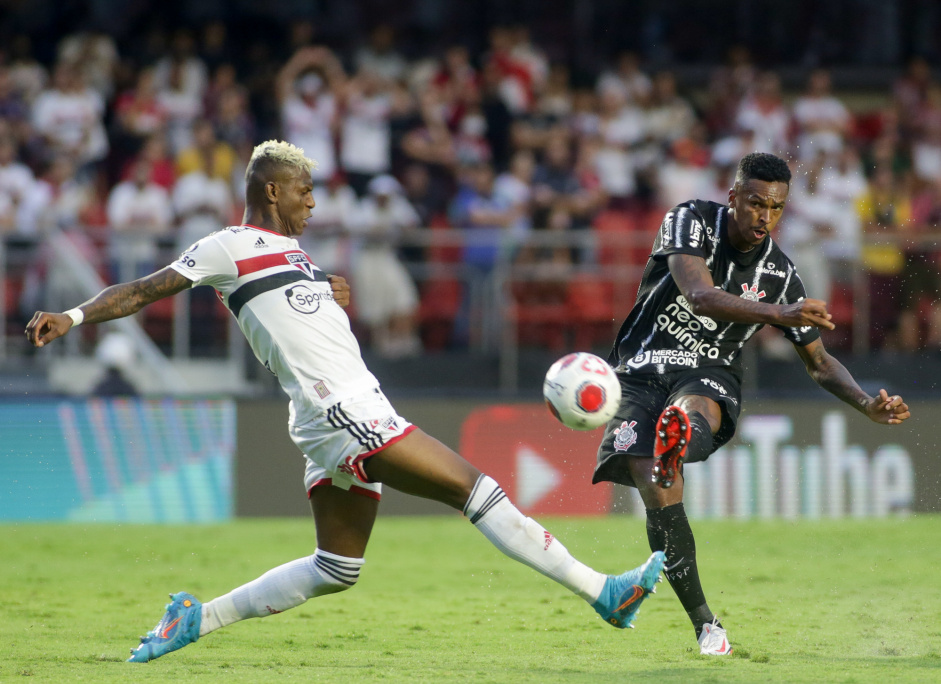 Corinthians tem 22 vitórias a mais que o São Paulo no retrospecto geral entre as equipes