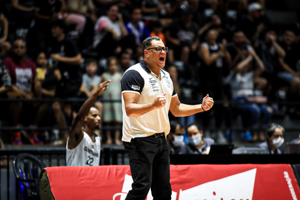 Corinthians vira para cima do Pato e vence a segunda consecutiva no Novo  Basquete Brasil