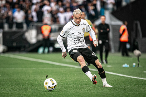 R�ger Guedes foi eleito o melhor da noite pelo Corinthians