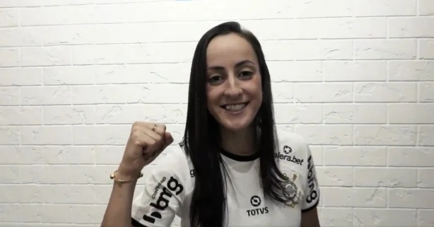 Luana Bertolucci � o novo refor�o do Corinthians para a sequ�ncia da temporada 2022