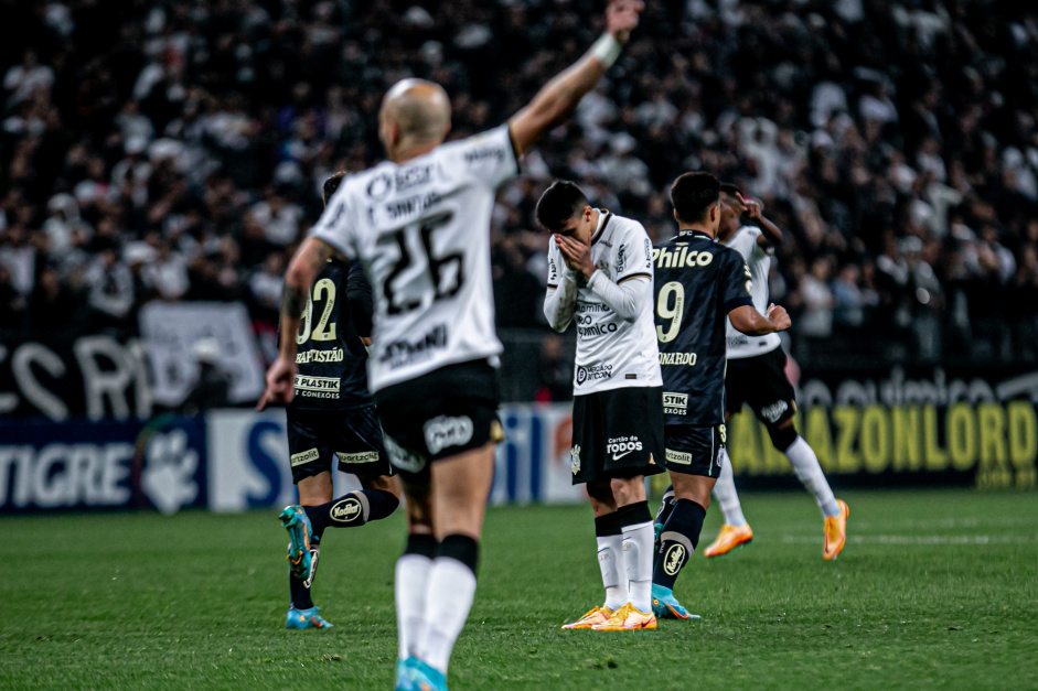 Corinthians ficou no empate sem gols com o Santos neste sábado