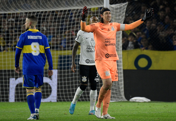 Corinthians vence nos pênaltis em noite inspirada de Cássio e elimina o Boca  Juniors na Libertadores