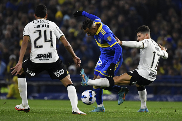 Corinthians eliminou o Boca Juniors e a Fiel comemorou bastante nas redes sociais