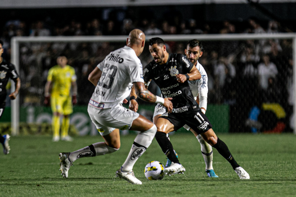 Corinthians superou o Santos no confronto e avanou s quartas