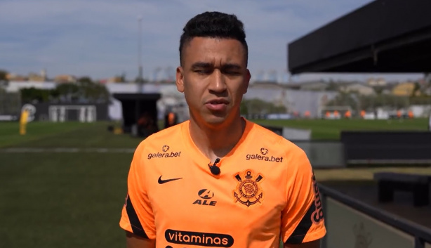 Cantillo deu entrevista para tratar dos elogios recentes no Corinthians