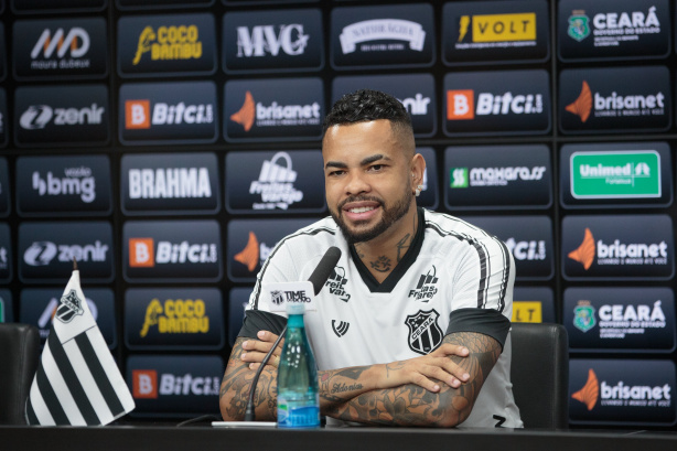 Dentinho, no Cear�, reencontra Corinthians em jogo v�lido pelo Campeonato Brasileiro