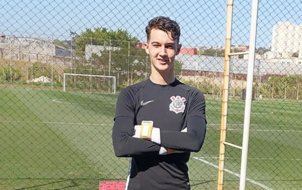 Matheus Brandt chega para o Sub-20 alvinegro
