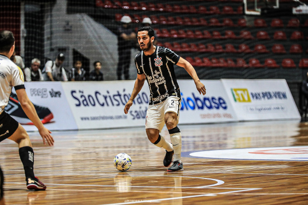 Três brasileiros concorrem ao prêmio de melhor jogador de futsal do mundo;  veja lista