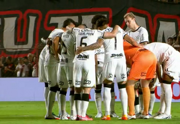 Atl�tico Coianiense 2 x 0 Corinthians