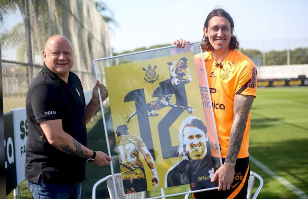C�ssio vem recebendo uma s�rie de homenagens pelo n�mero de partidas no Corinthians