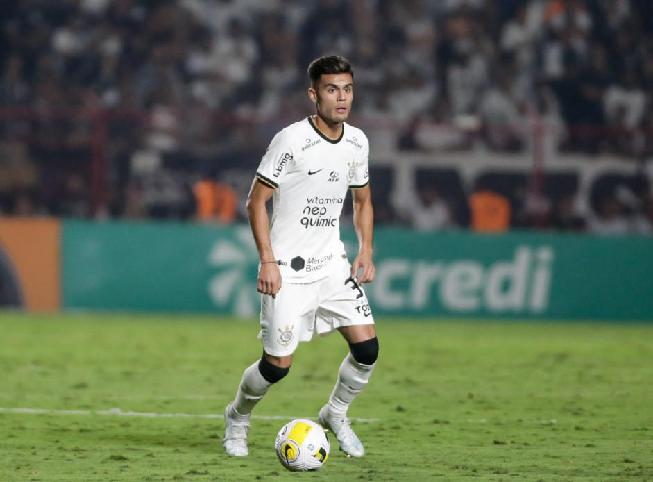 Fausto fez seu primeiro jogo pelo Corinthians