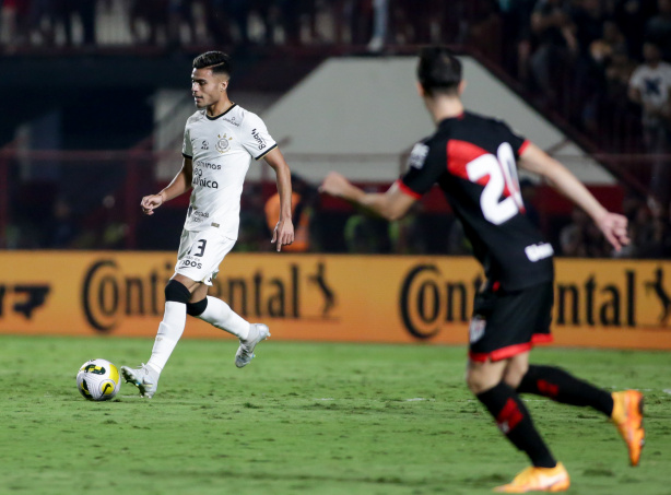 Fausto Vera fez seu primeiro jogo com a camisa do Corinthians