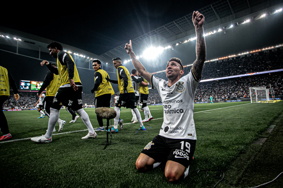 Gustavo Mosquito foi o autor do nico gol do Corinthians