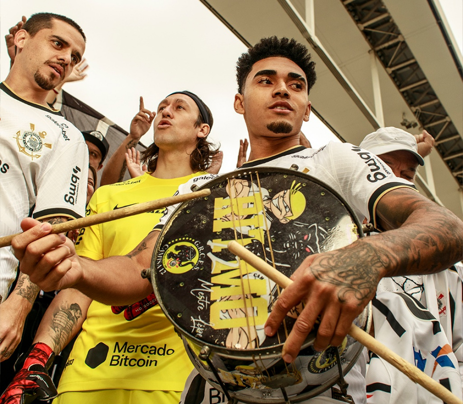 Cssio, Fagner e Du Queiroz participaram de ensaio fotogrfico para promover os jogos entre Corinthians e Flamengo pela Librtadores