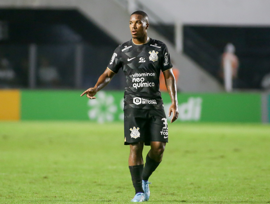 Xavier tem contrato com o Corinthians at 31 de janeiro de 2023; volante perdeu espao no elenco de Vtor Pereira
